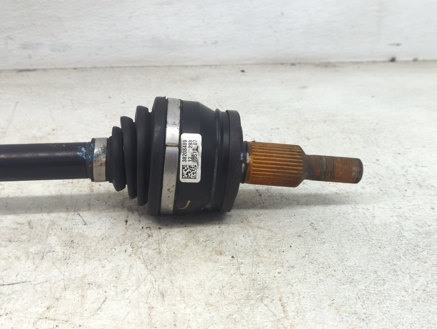 2015-2022 Dodge Charger Axle Shaft Rear Driver Cv C/v - Oemusedautoparts1.com