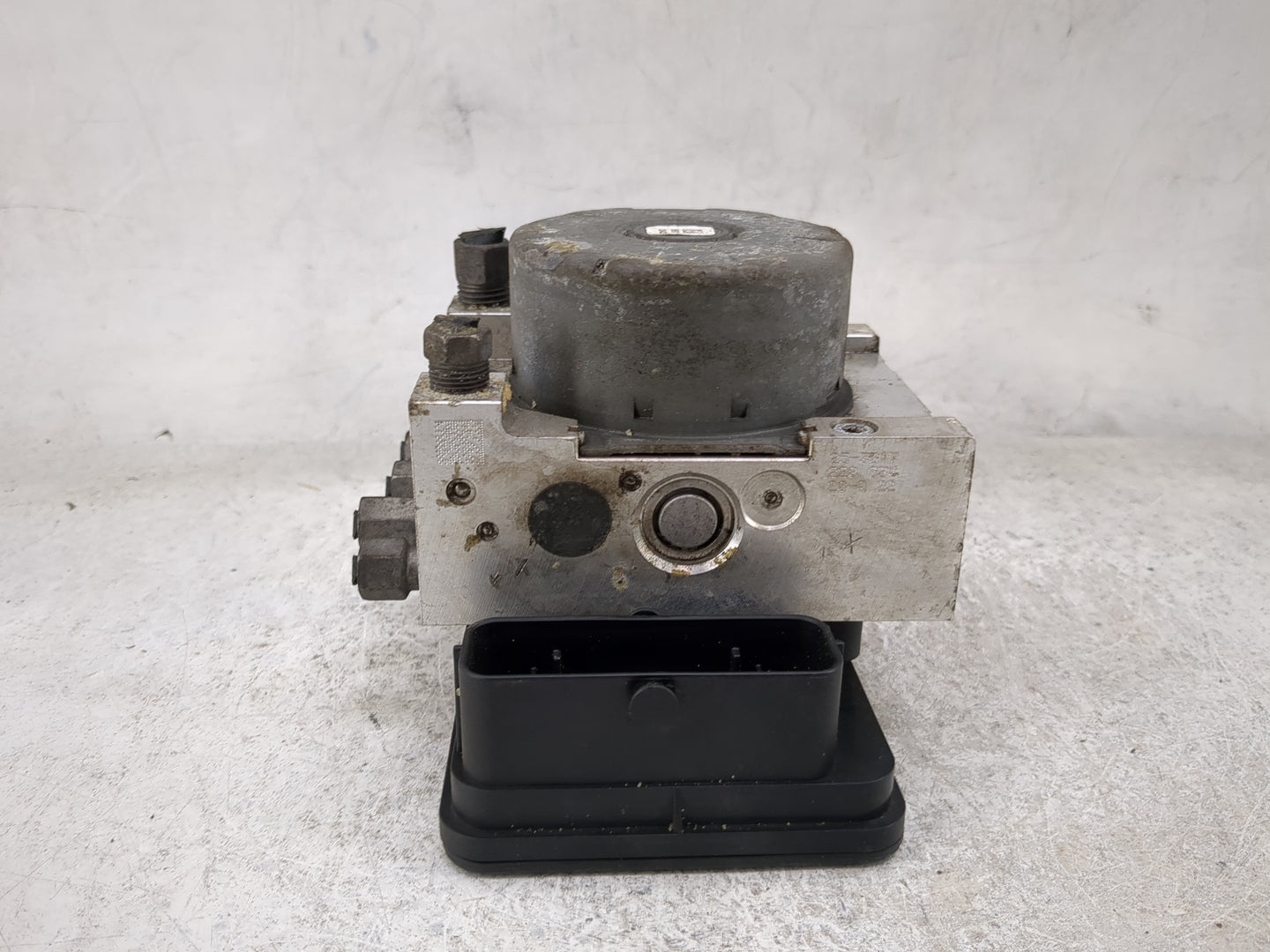 2015-2022 Dodge Charger ABS Pump Control Module Replacement P/N:P68500121AC 25.0220-1528.4 Fits OEM Used Auto Parts - Oemuse