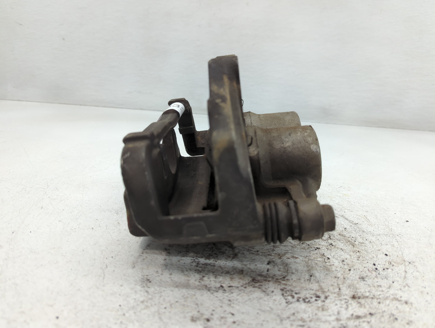 2021-2022 Dodge Charger Front Passenger Right Brake Caliper - Oemusedautoparts1.com