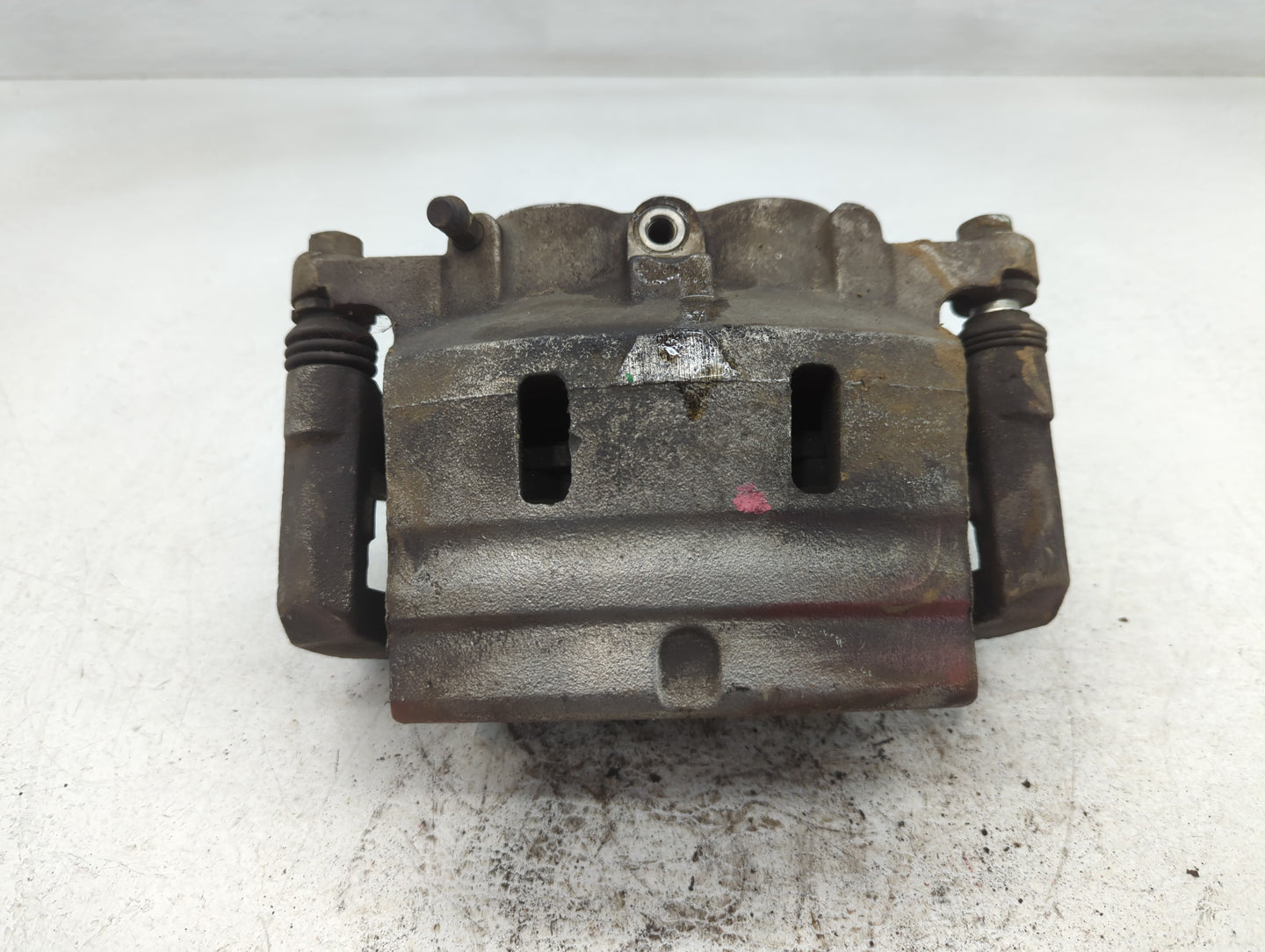 2021-2022 Dodge Charger Front Passenger Right Brake Caliper - Oemusedautoparts1.com