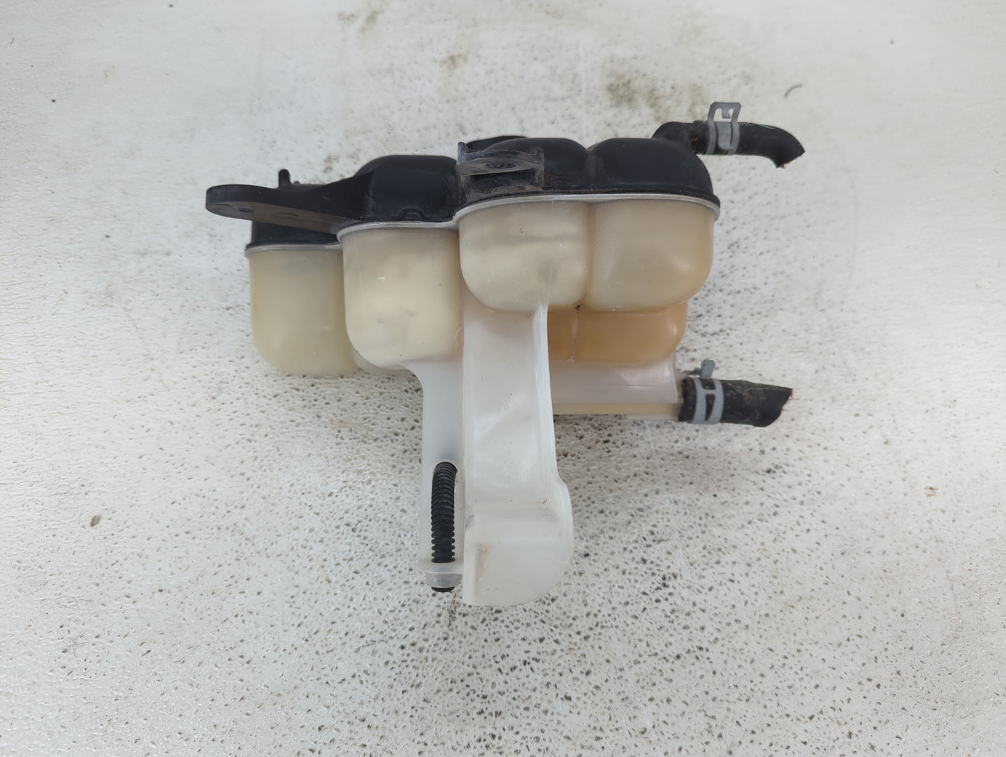 2016-2022 Dodge Durango Radiator Coolant Overflow Expansion Tank Bottle 1432661 - Oemusedautoparts1.com