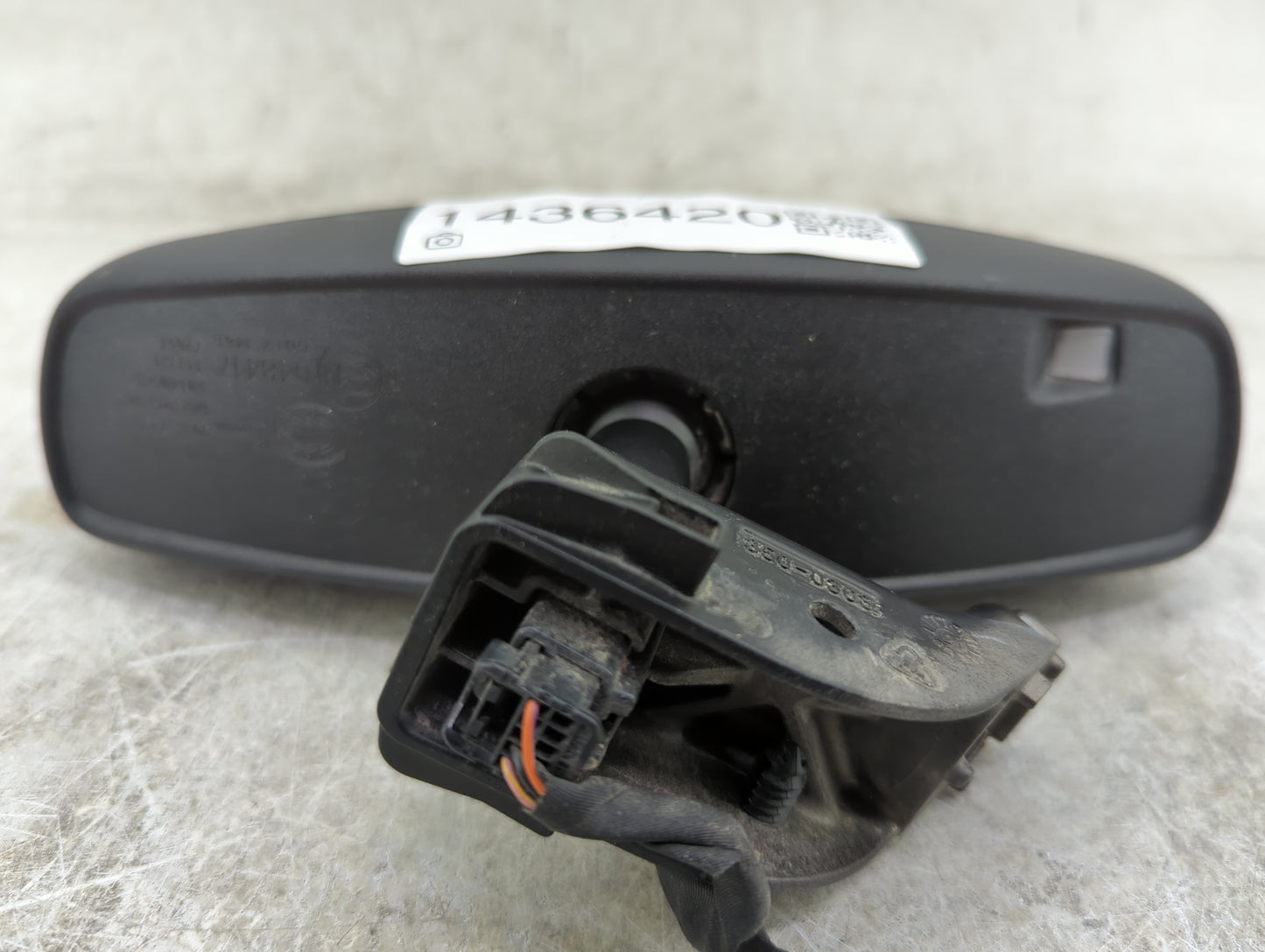 2022 Dodge Durango Interior Rear View Mirror Replacement OEM P/N:048417 GNTX-1461, 68289787AC, F01700EF Fits OEM Used Auto P