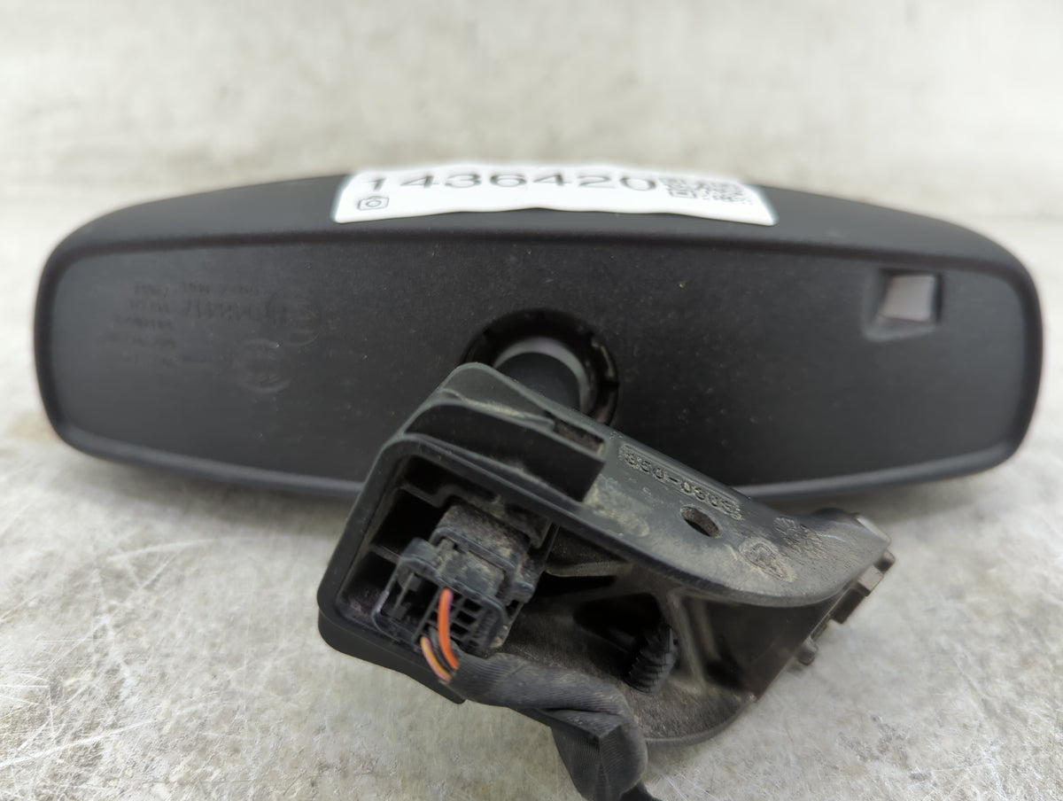2022 Dodge Durango Interior Rear View Mirror Replacement OEM P/N:048417 GNTX-1461, 68289787AC, F01700EF Fits OEM Used Auto P