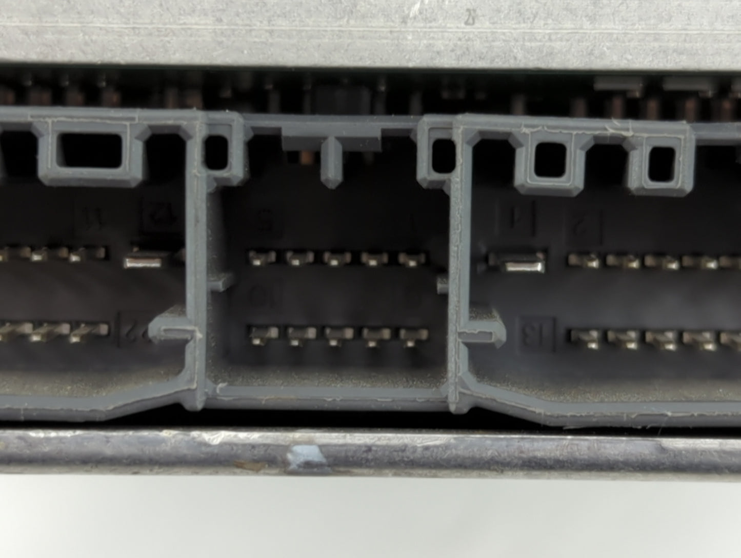 2020-2022 Dodge Durango Radio Speaker Amplifier 68547718ab - Oemusedautoparts1.com