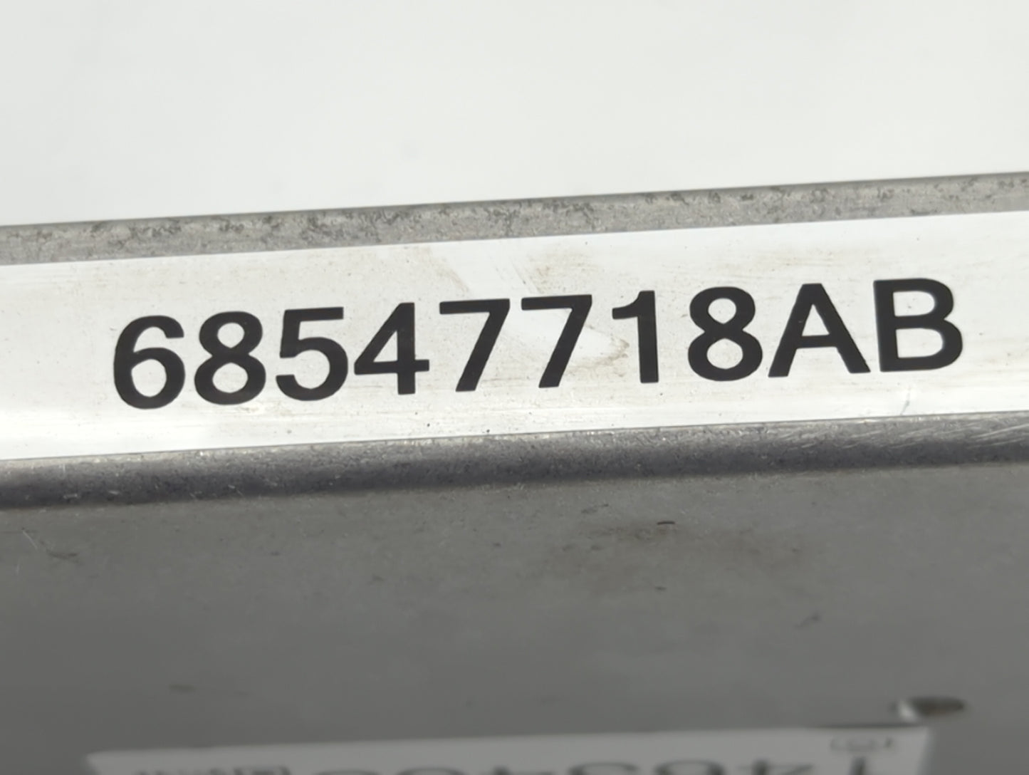 2020-2022 Dodge Durango Radio Speaker Amplifier 68547718ab - Oemusedautoparts1.com