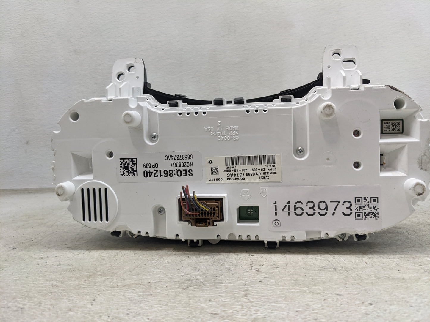 2022 Dodge Durango Instrument Cluster Speedometer Gauges P/N:68537374 68537374AC, CR-0057-305-NR-C002 Miles:15K Fits OEM Use