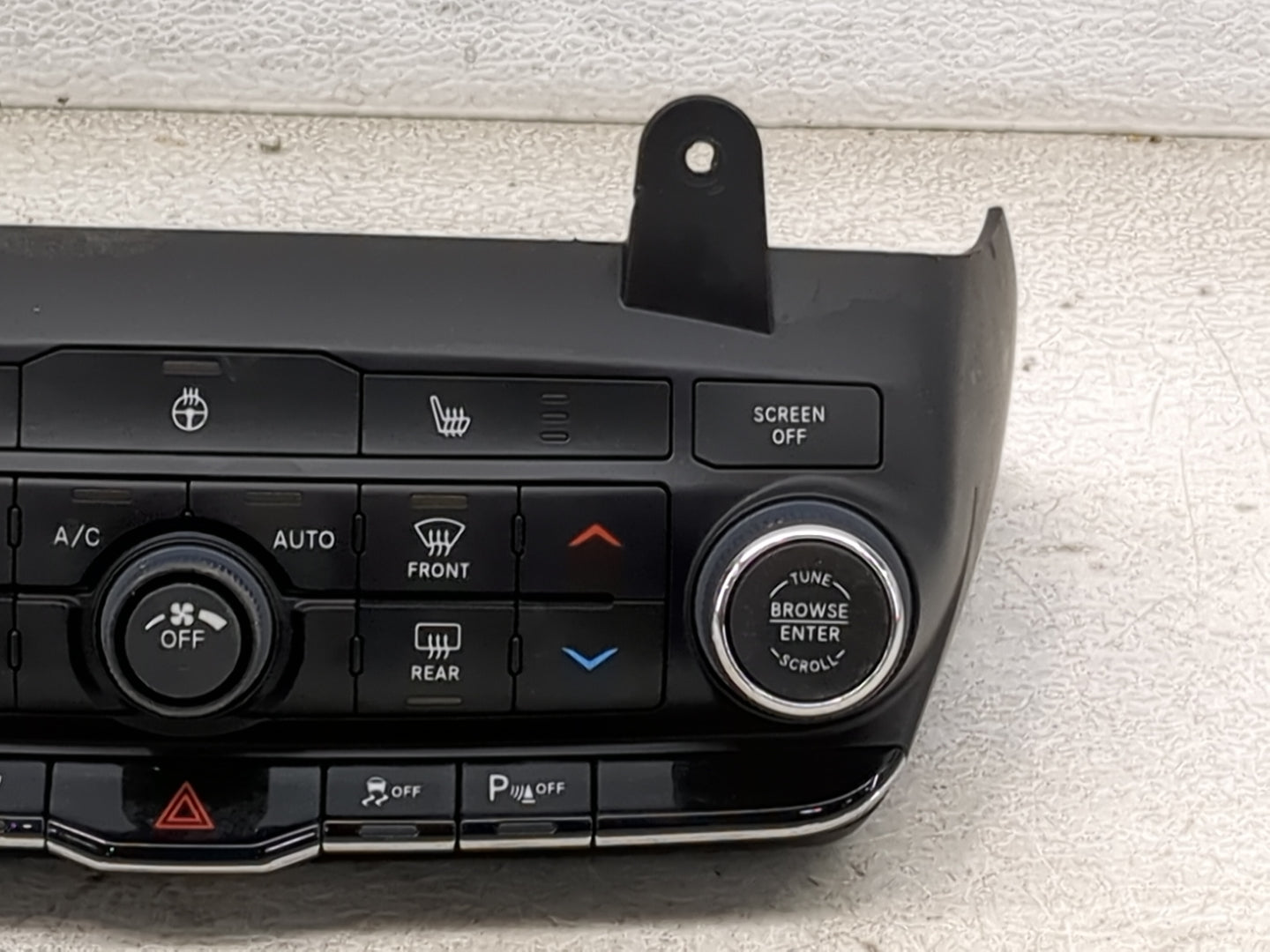 2021-2022 Dodge Durango Climate Control Module Temperature AC/Heater Replacement P/N:P68465668AC P68465670AC Fits Fits 2021 