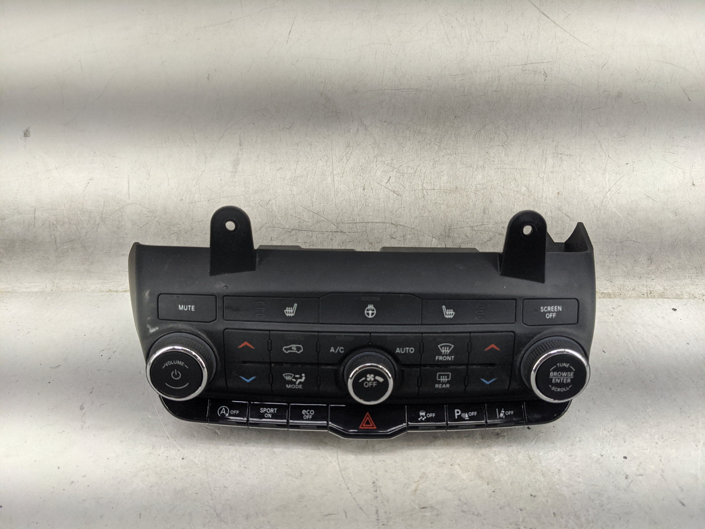 2021-2022 Dodge Durango Climate Control Module Temperature AC/Heater Replacement P/N:P68465670AC 68465670AC Fits Fits 2021 2