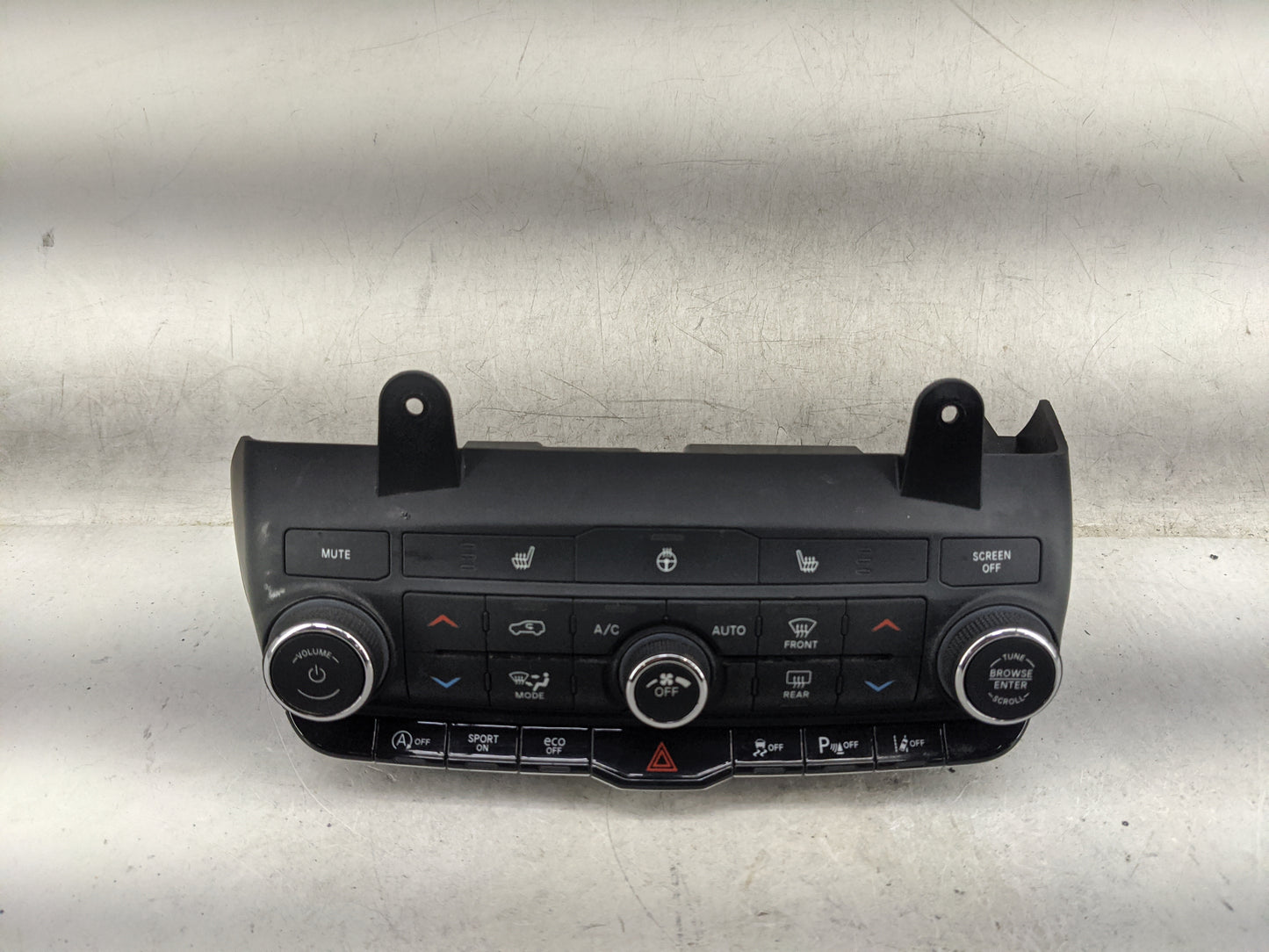 2021-2022 Dodge Durango Climate Control Module Temperature AC/Heater Replacement P/N:P68465670AC 68465670AC Fits Fits 2021 2