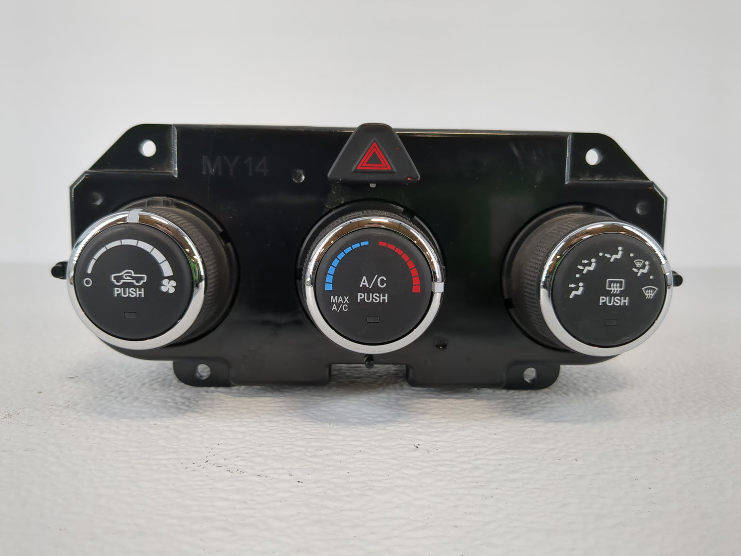2022 Dodge Ram 1500 Climate Control Module Temperature AC/Heater Replacement P/N:P68268190AA Fits OEM Used Auto Parts - Oemu