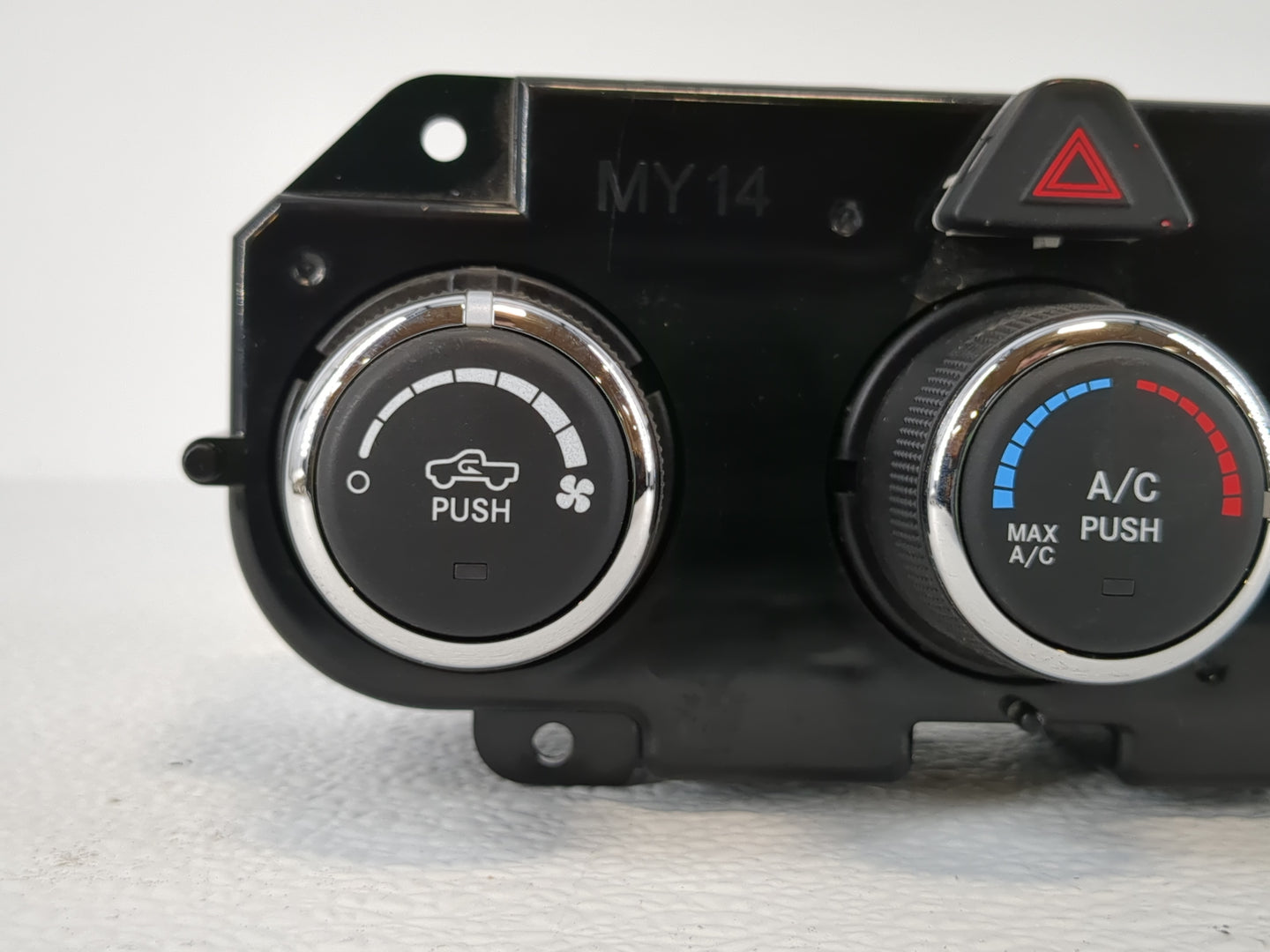 2022 Dodge Ram 1500 Climate Control Module Temperature AC/Heater Replacement P/N:P68268190AA Fits OEM Used Auto Parts - Oemu