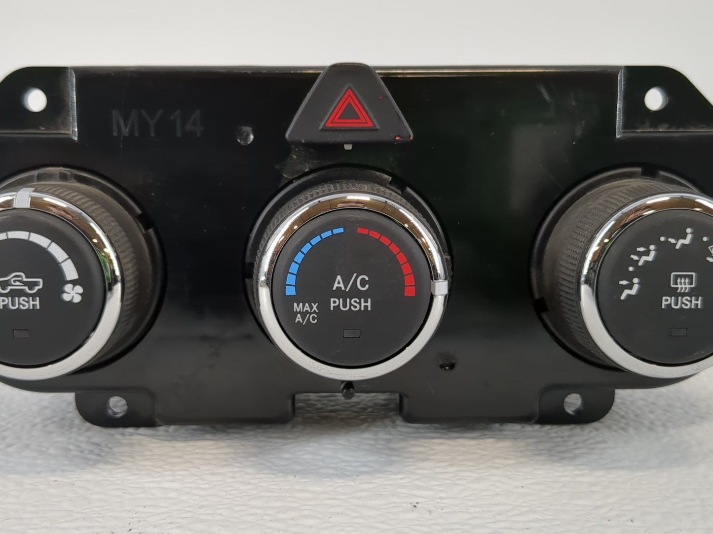 2022 Dodge Ram 1500 Climate Control Module Temperature AC/Heater Replacement P/N:P68268190AA Fits OEM Used Auto Parts - Oemu