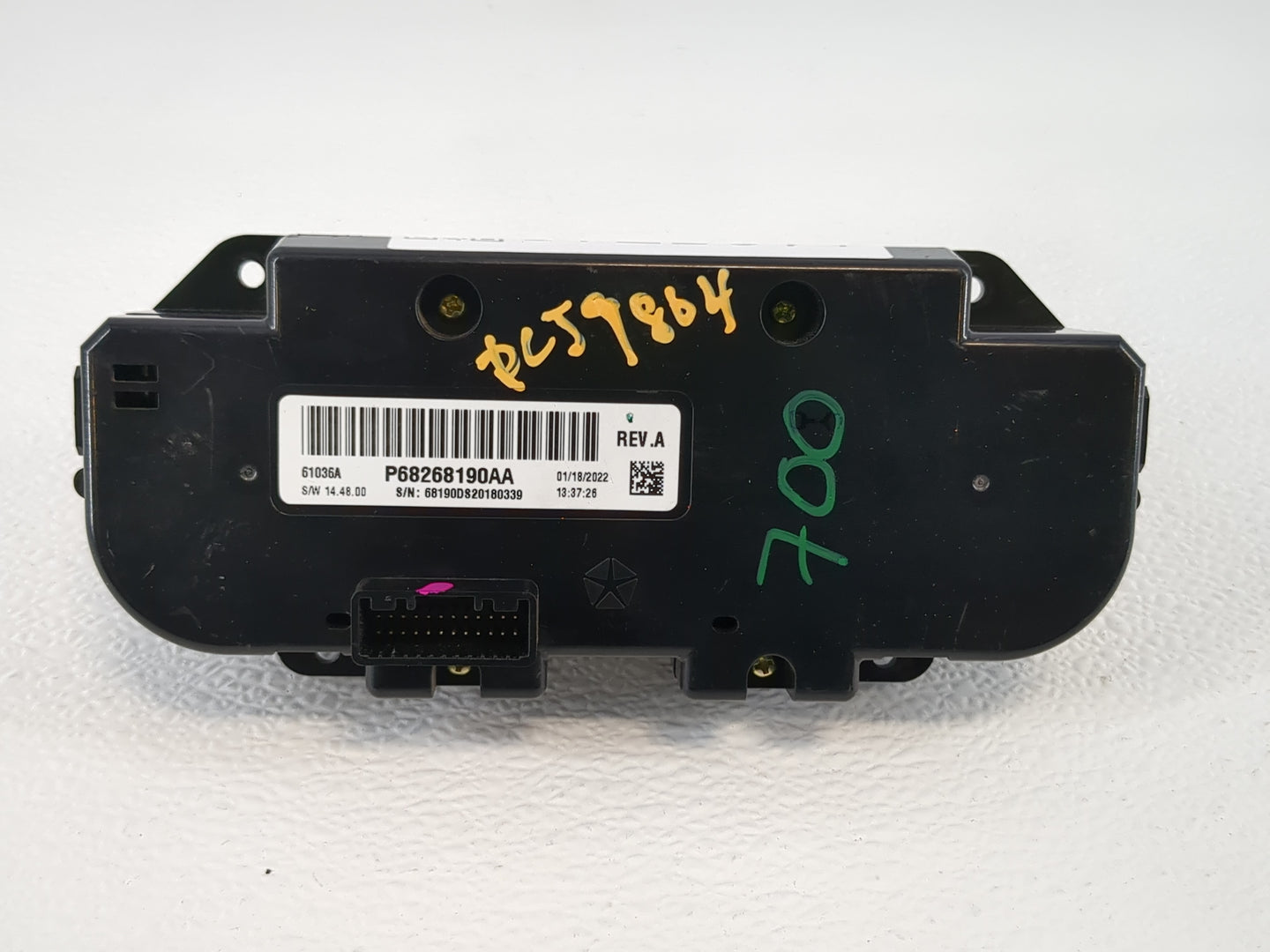 2022 Dodge Ram 1500 Climate Control Module Temperature AC/Heater Replacement P/N:P68268190AA Fits OEM Used Auto Parts - Oemu