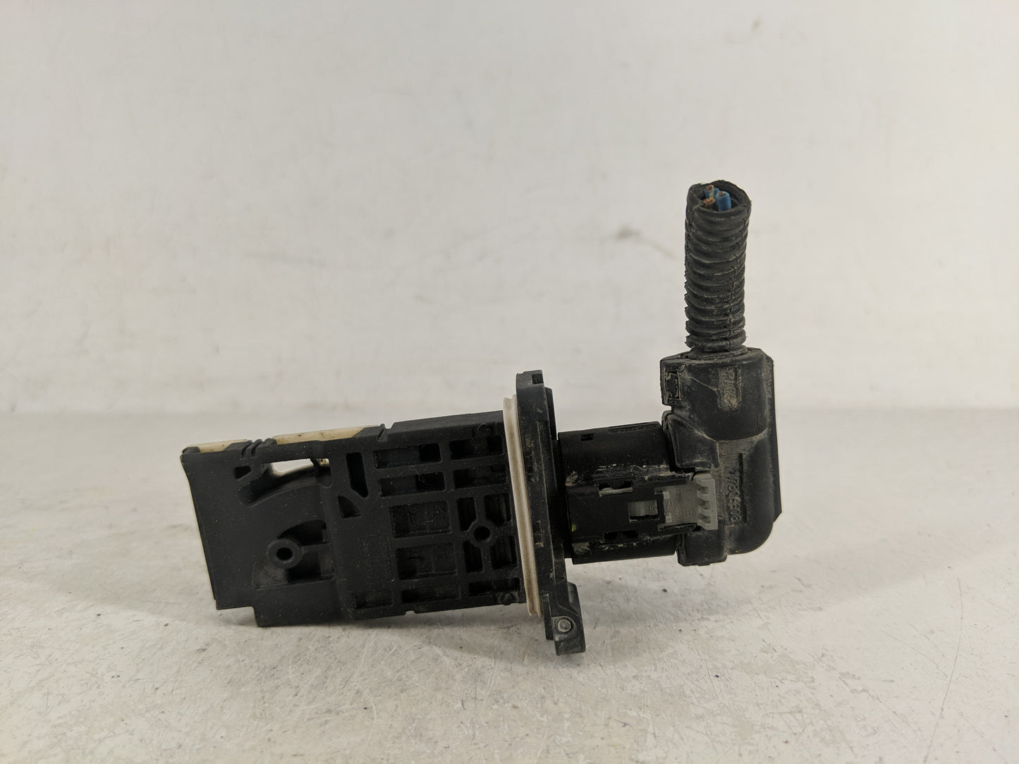 Dodge Ram 1500 Mass Air Flow Meter Maf - Oemusedautoparts1.com