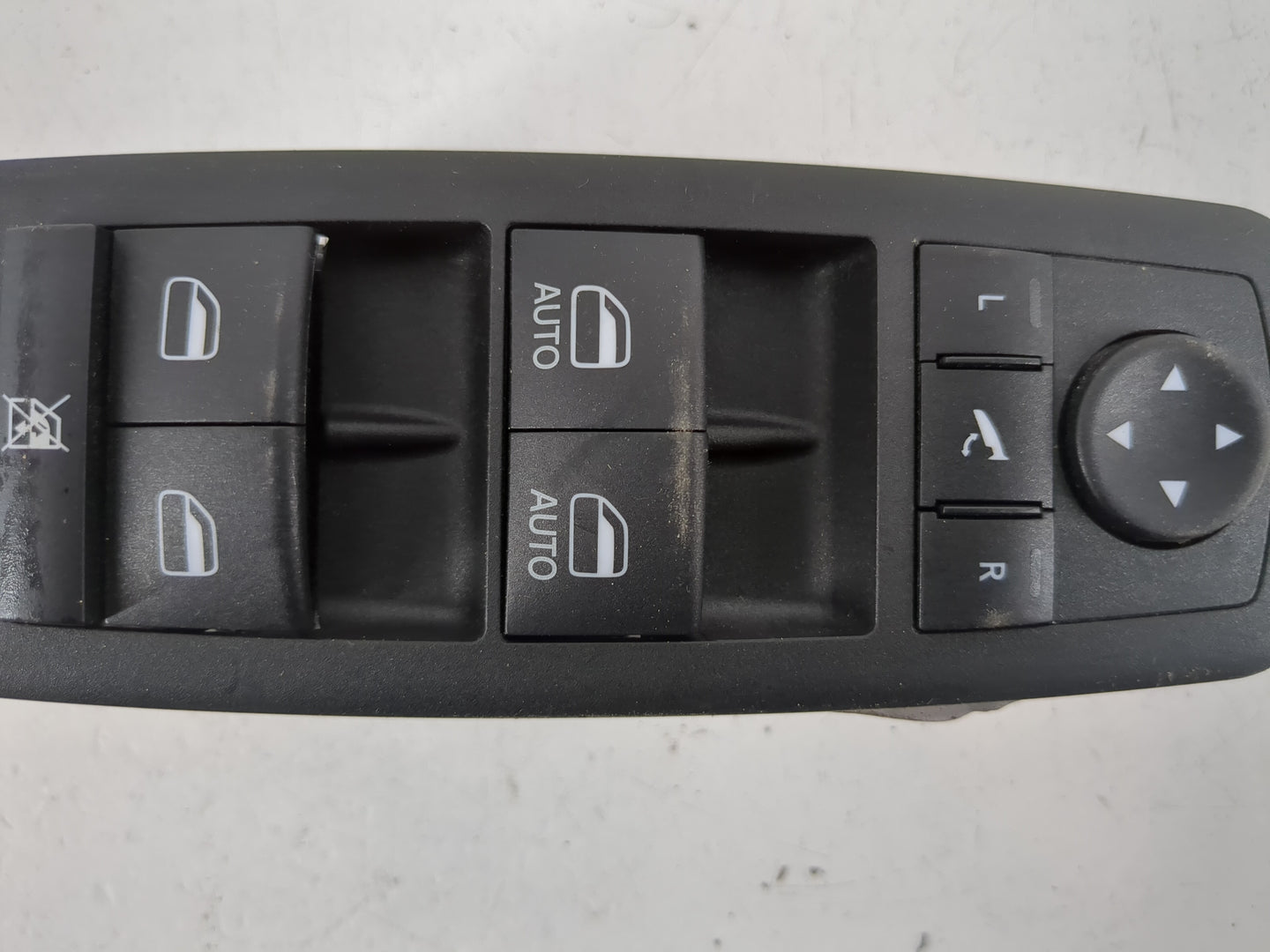 2022 Dodge Ram 1500 Master Power Window Switch Replacement Driver Side Left P/N:68262252AC Fits OEM Used Auto Parts - Oemuse