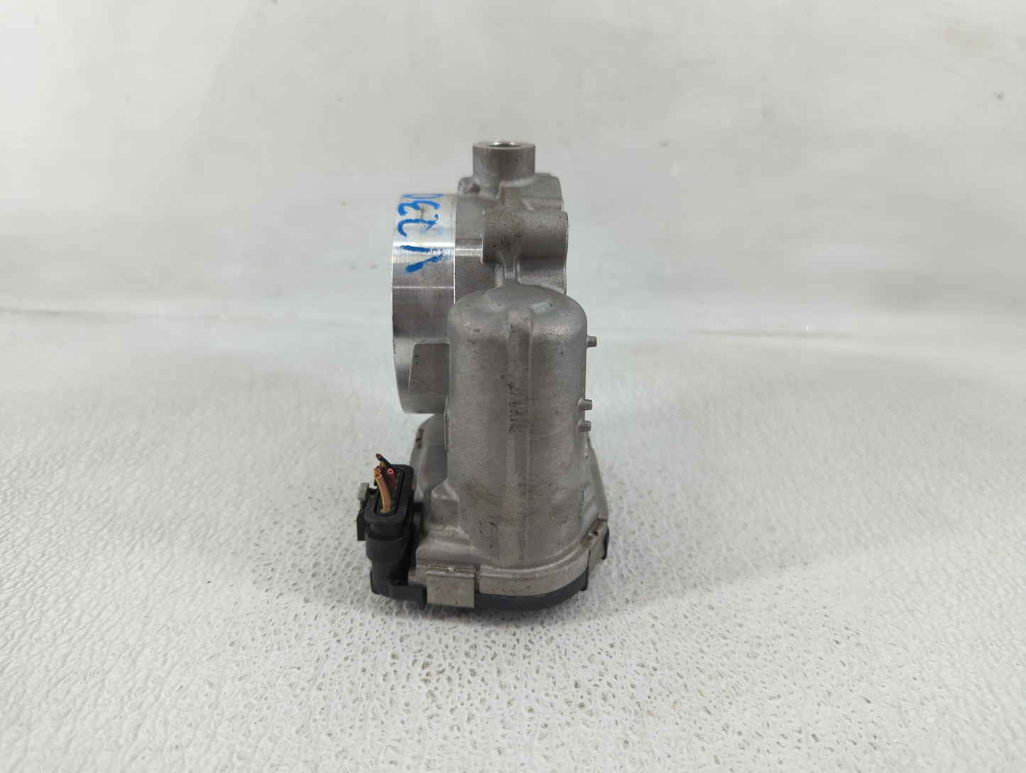 2022 Dodge Ram 1500 Throttle Body P/N:05184349AE Fits Fits 2011 2012 2013 2014 2015 2016 2017 2018 2019 2020 2021 OEM Used A