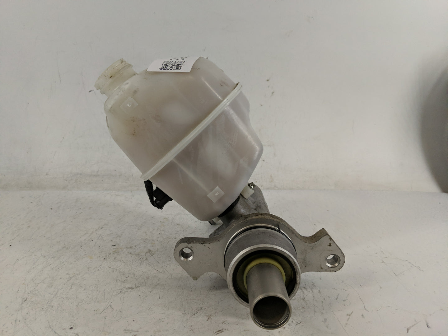 2007-2008 Dodge Ram 1500 Brake Master Cylinder - Oemusedautoparts1.com