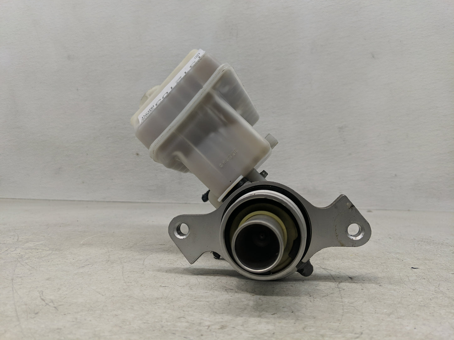 Dodge Ram 1500 Brake Master Cylinder - Oemusedautoparts1.com