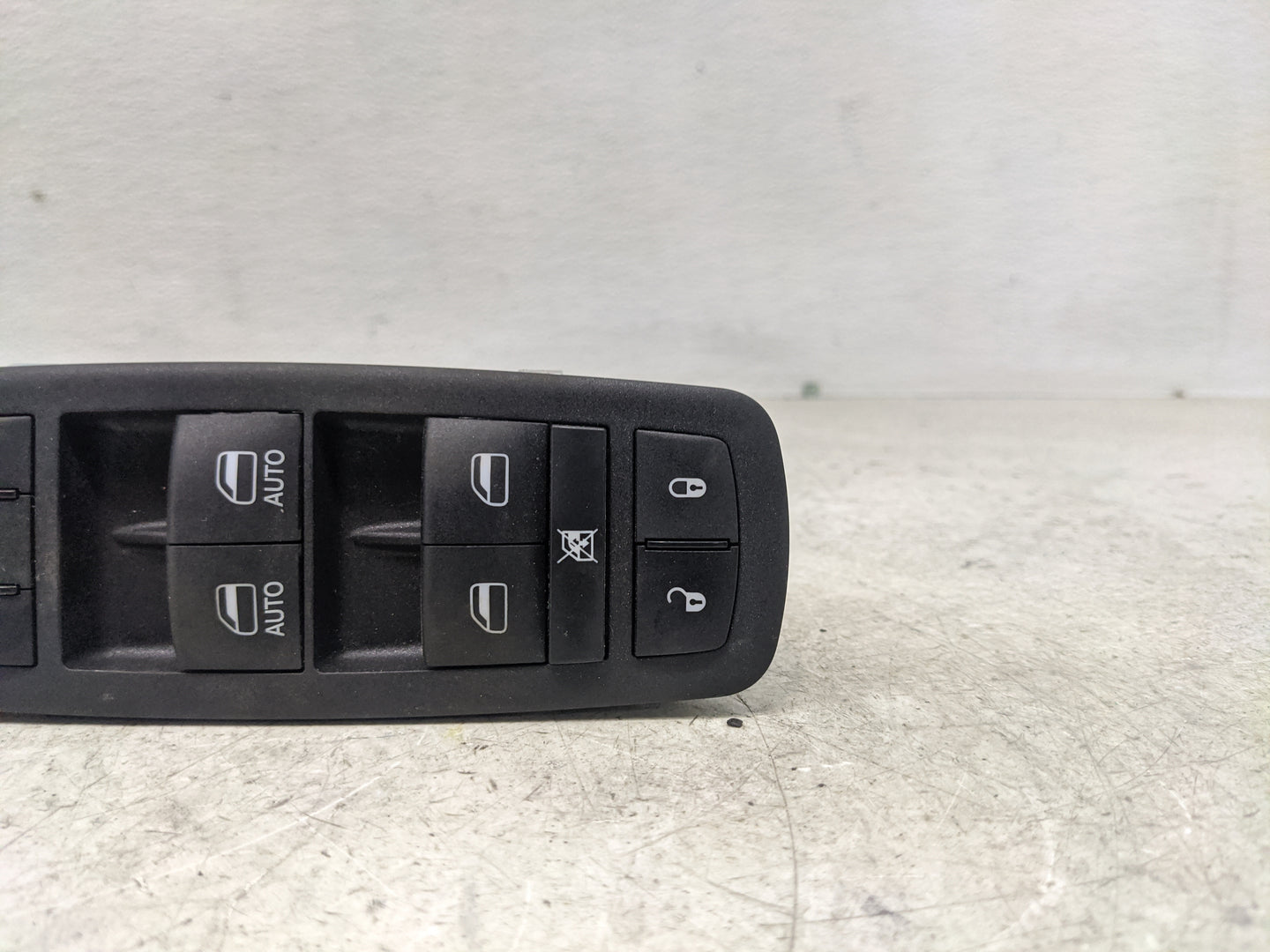 2022 Dodge Ram 1500 Master Power Window Switch Replacement Driver Side Left P/N:68262253AC Fits OEM Used Auto Parts - Oemuse