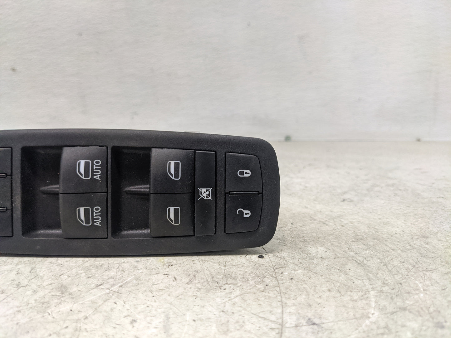 2022 Dodge Ram 1500 Master Power Window Switch Replacement Driver Side Left P/N:68262253AC Fits OEM Used Auto Parts - Oemuse