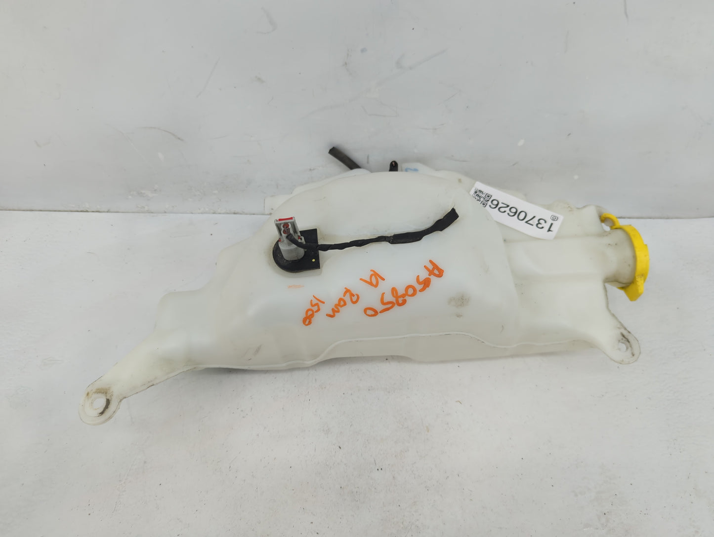 Dodge Ram 1500 Windshield Washer Fluid Reservoir Bottle Oem - Oemusedautoparts1.com