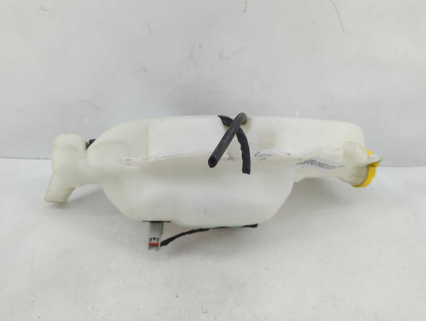 Dodge Ram 1500 Windshield Washer Fluid Reservoir Bottle Oem - Oemusedautoparts1.com