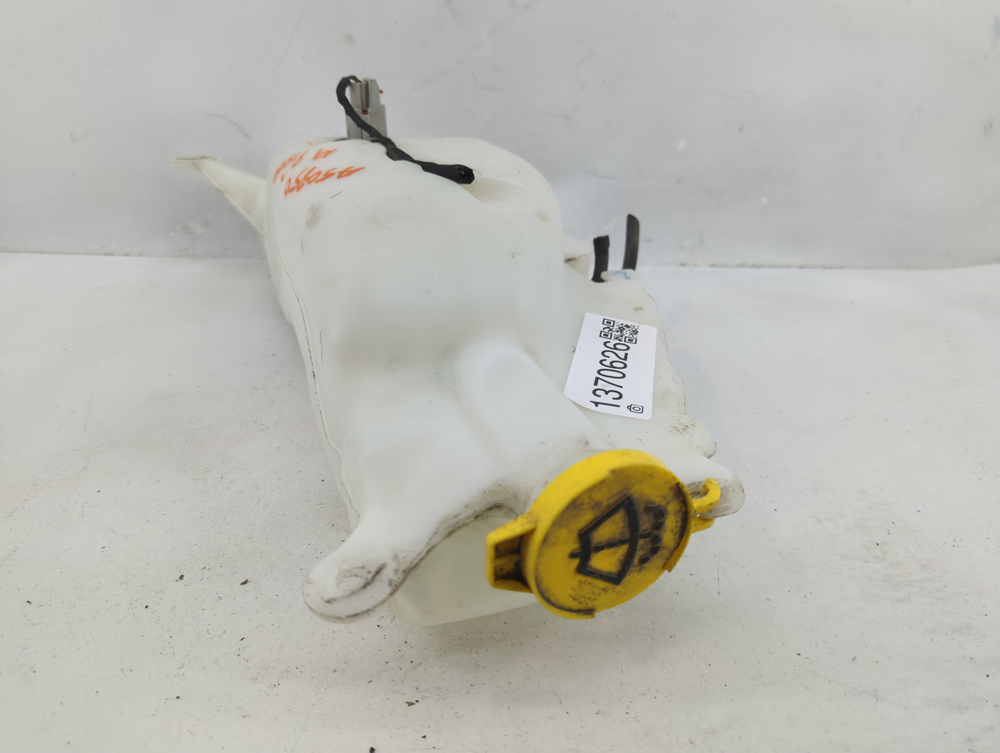 Dodge Ram 1500 Windshield Washer Fluid Reservoir Bottle Oem - Oemusedautoparts1.com