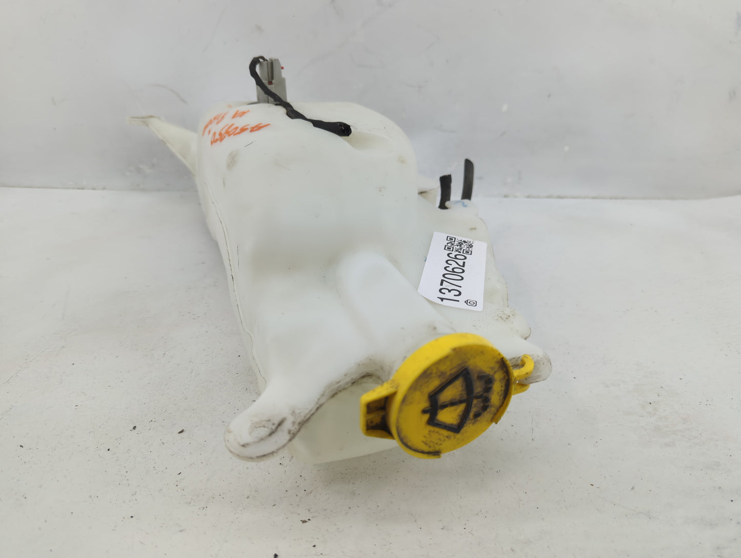 Dodge Ram 1500 Windshield Washer Fluid Reservoir Bottle Oem - Oemusedautoparts1.com