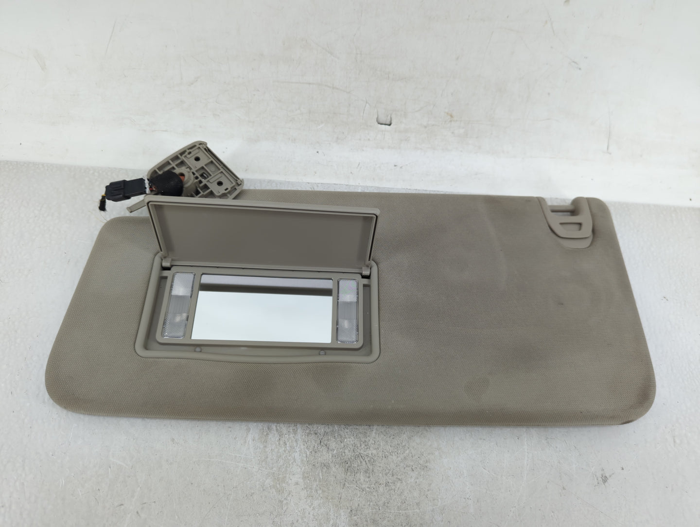 2022 Dodge Ram 1500 Sun Visor Shade Replacement Driver Left Mirror Fits Fits 2019 2020 2021 OEM Used Auto Parts - Oemusedaut