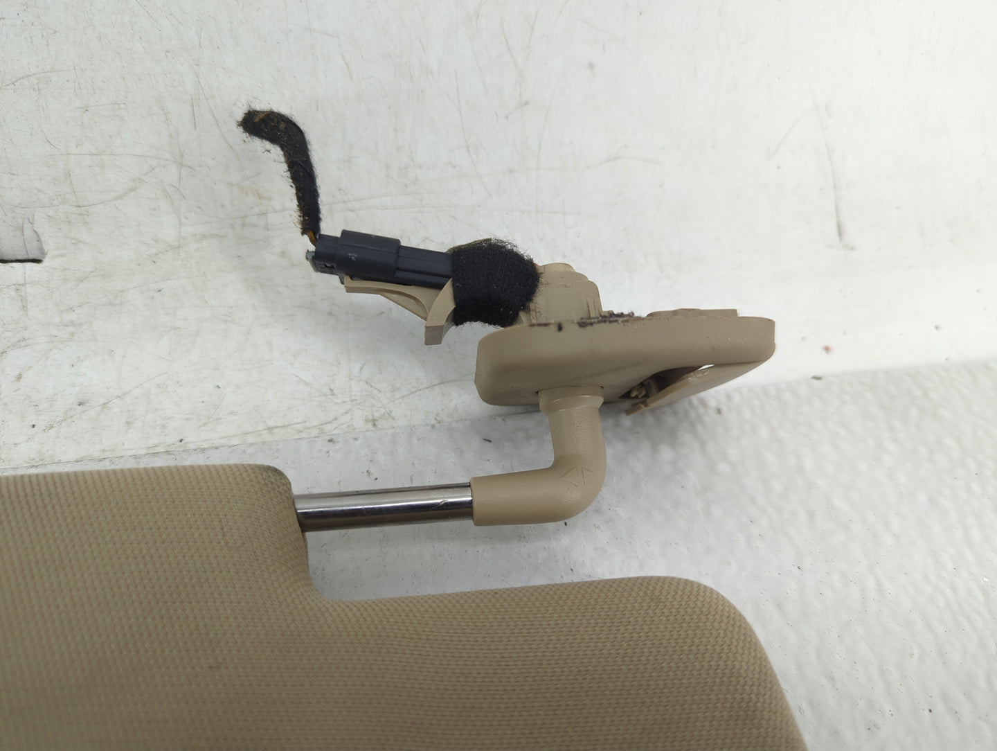 2022 Dodge Ram 1500 Sun Visor Shade Replacement Passenger Right Mirror Fits Fits 2019 2020 2021 OEM Used Auto Parts - Oemuse