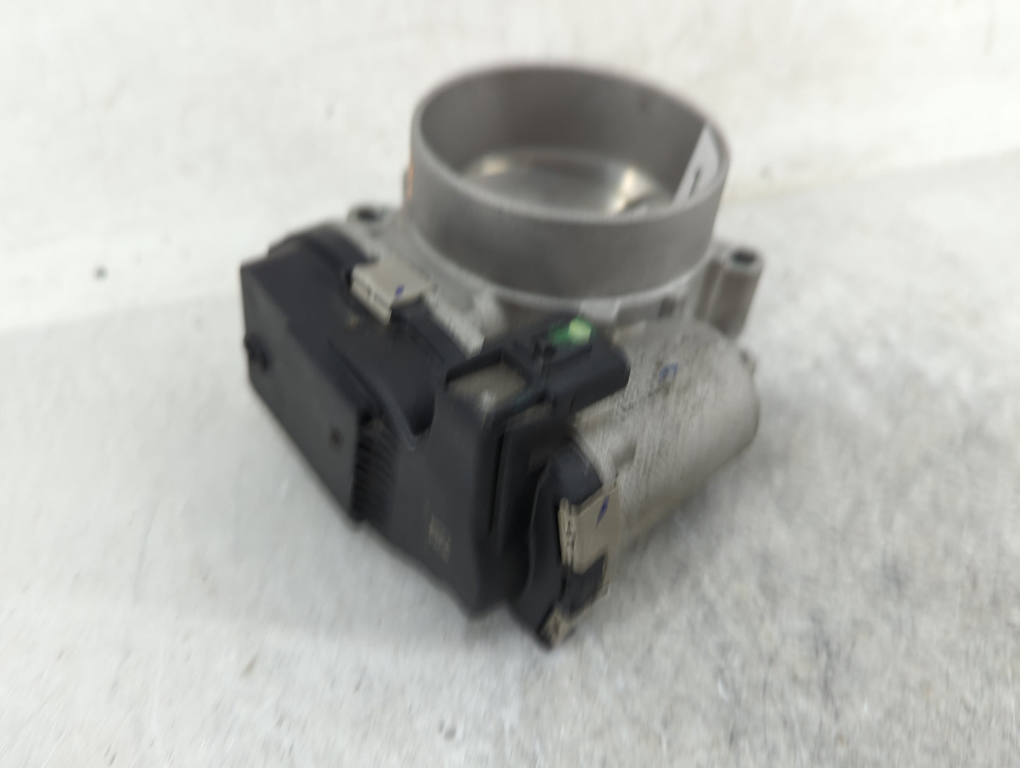 2022 Dodge Ram 1500 Throttle Body P/N:53034251AD Fits Fits 2012 2013 2014 2015 2016 2017 2018 2019 2020 2021 OEM Used Auto P