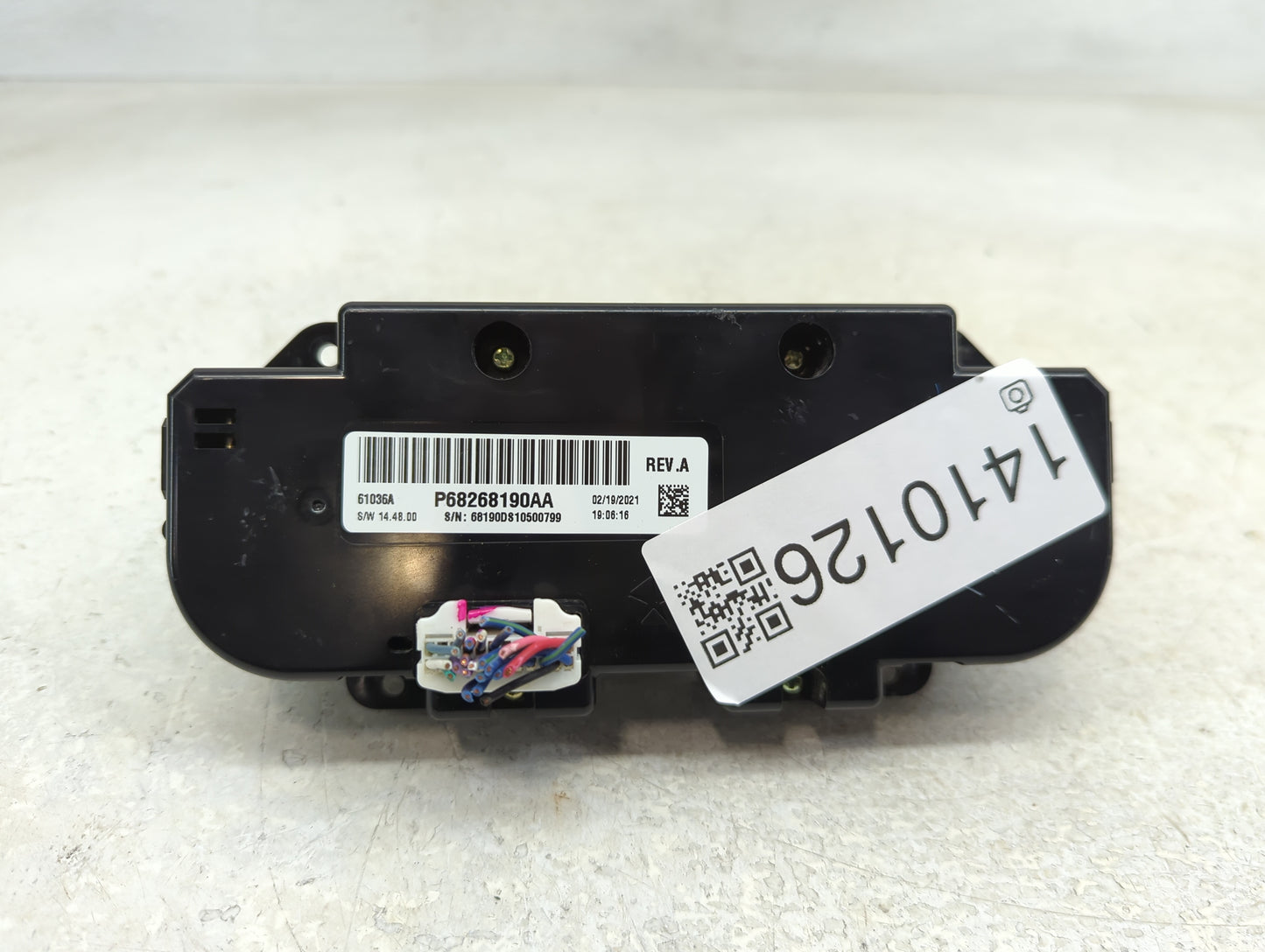 2022 Dodge Ram 1500 Climate Control Module Temperature AC/Heater Replacement P/N:P68268190AA Fits OEM Used Auto Parts - Oemu