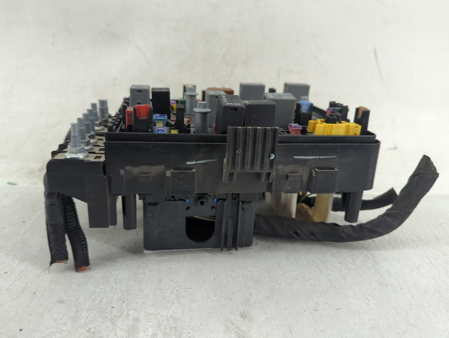 2022 Dodge Ram 1500 Fusebox Fuse Box Panel Relay Module Fits OEM Used Auto Parts - Oemusedautoparts1.com