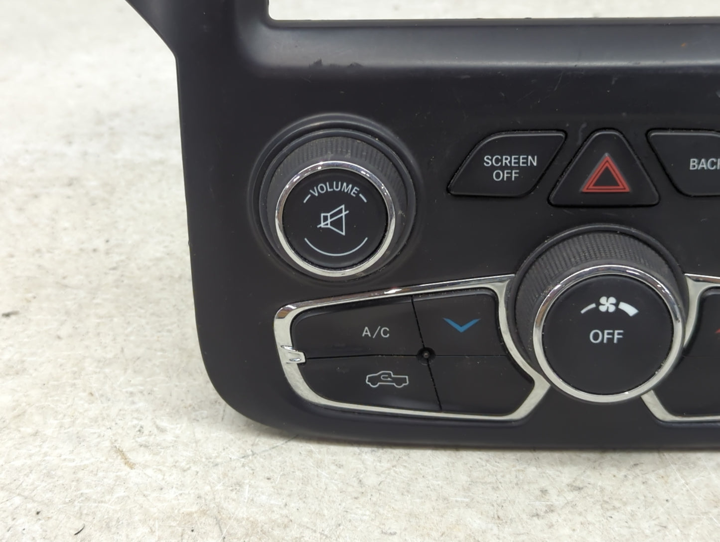 2022 Dodge Ram 1500 Climate Control Module Temperature AC/Heater Replacement P/N:2715A 16316101 Fits OEM Used Auto Parts - O