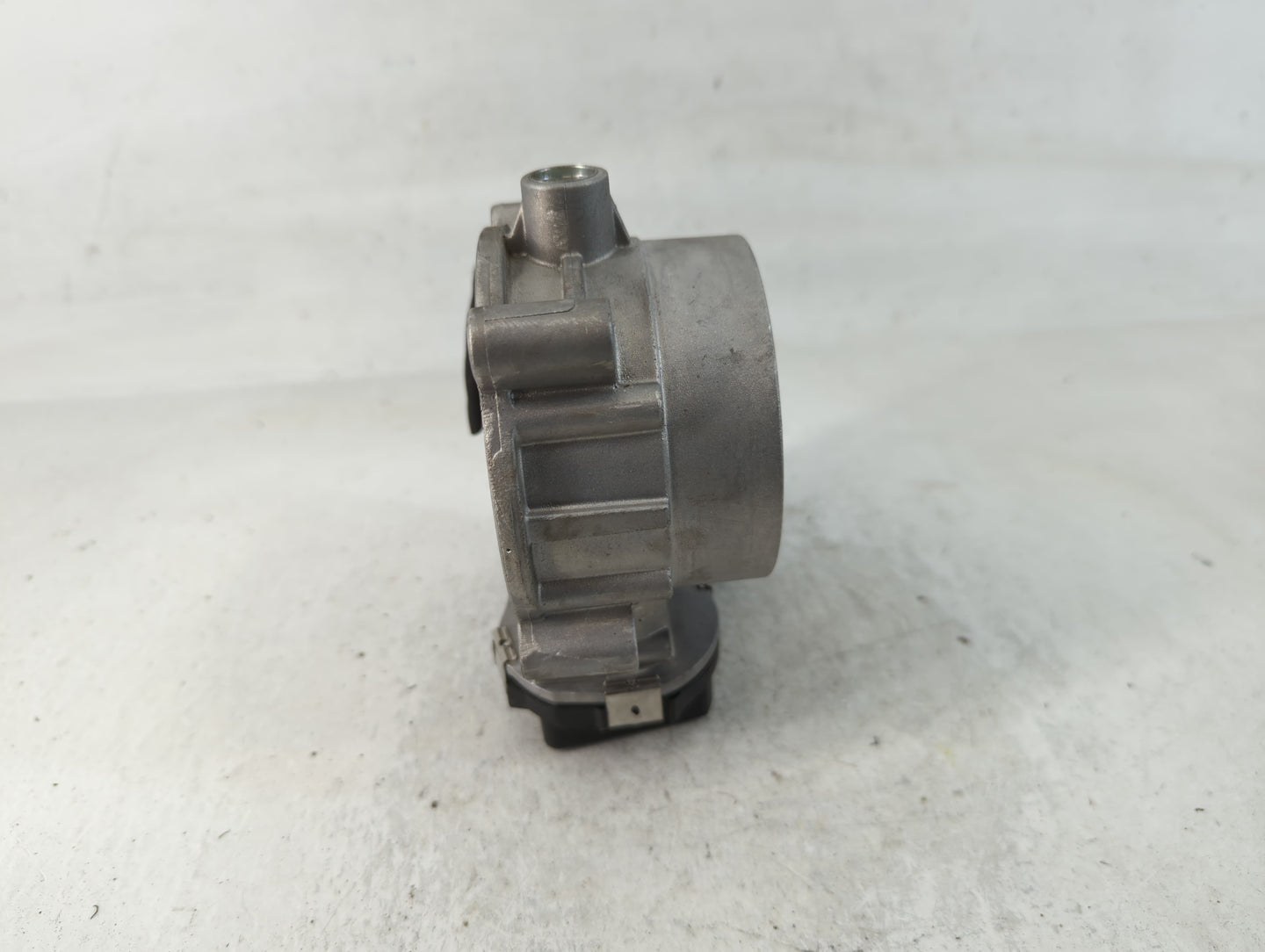 2022 Dodge Ram 1500 Throttle Body P/N:53034251 AD Fits Fits 2012 2013 2014 2015 2016 2017 2018 2019 2020 2021 OEM Used Auto 