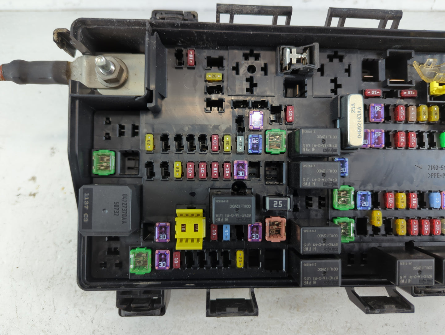 2022 Dodge Ram 1500 Fusebox Fuse Box Panel Relay Module P/N:68580831AA Fits OEM Used Auto Parts - Oemusedautoparts1.com