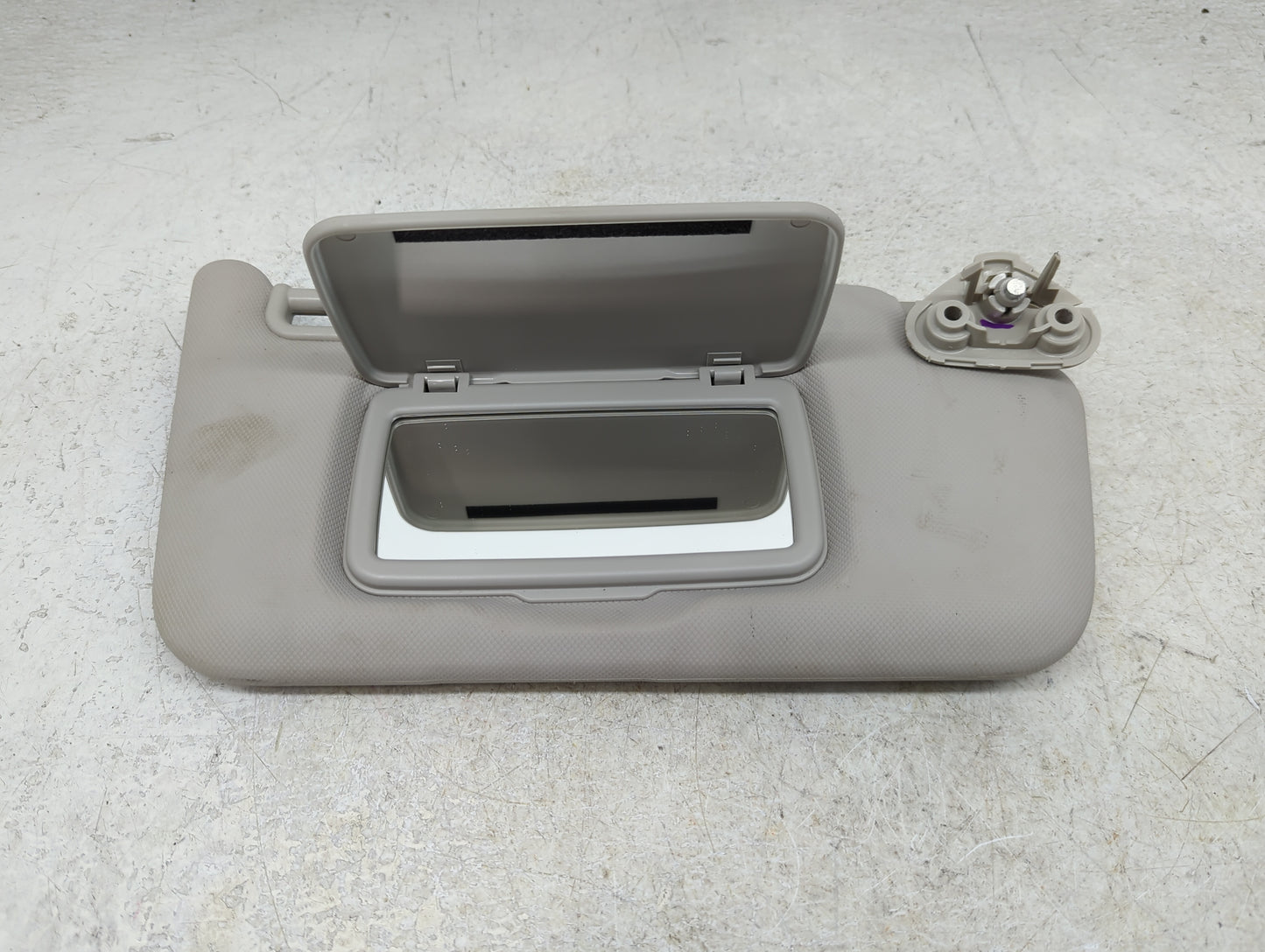 2022 Dodge Ram 2500 Sun Visor Shade Replacement Passenger Right Mirror Fits Fits 2019 2020 2021 OEM Used Auto Parts - Oemuse