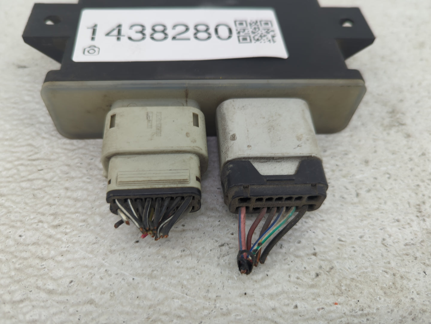2022 Dodge Ram 3500 PCM Engine Control Computer ECU ECM PCU OEM P/N:57008770AA, 79201270AA Fits Fits 2019 2020 2021 OEM Used
