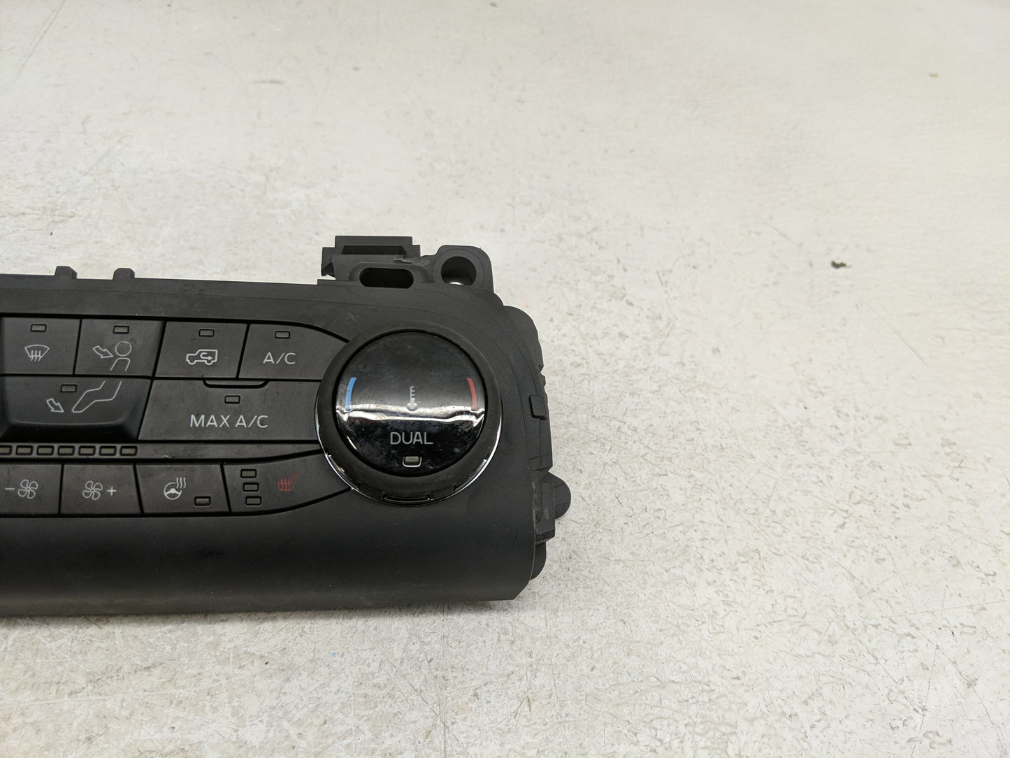 2021-2022 Ford Bronco Climate Control Module Temperature AC/Heater Replacement P/N:N1PT-18C612-GB Fits Fits 2021 2022 OEM Us