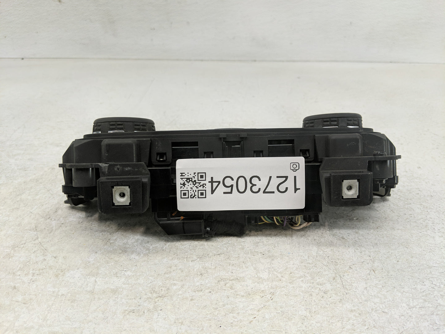 2021-2022 Ford Bronco Climate Control Module Temperature AC/Heater Replacement P/N:N1PT-18C612-GB Fits Fits 2021 2022 OEM Us
