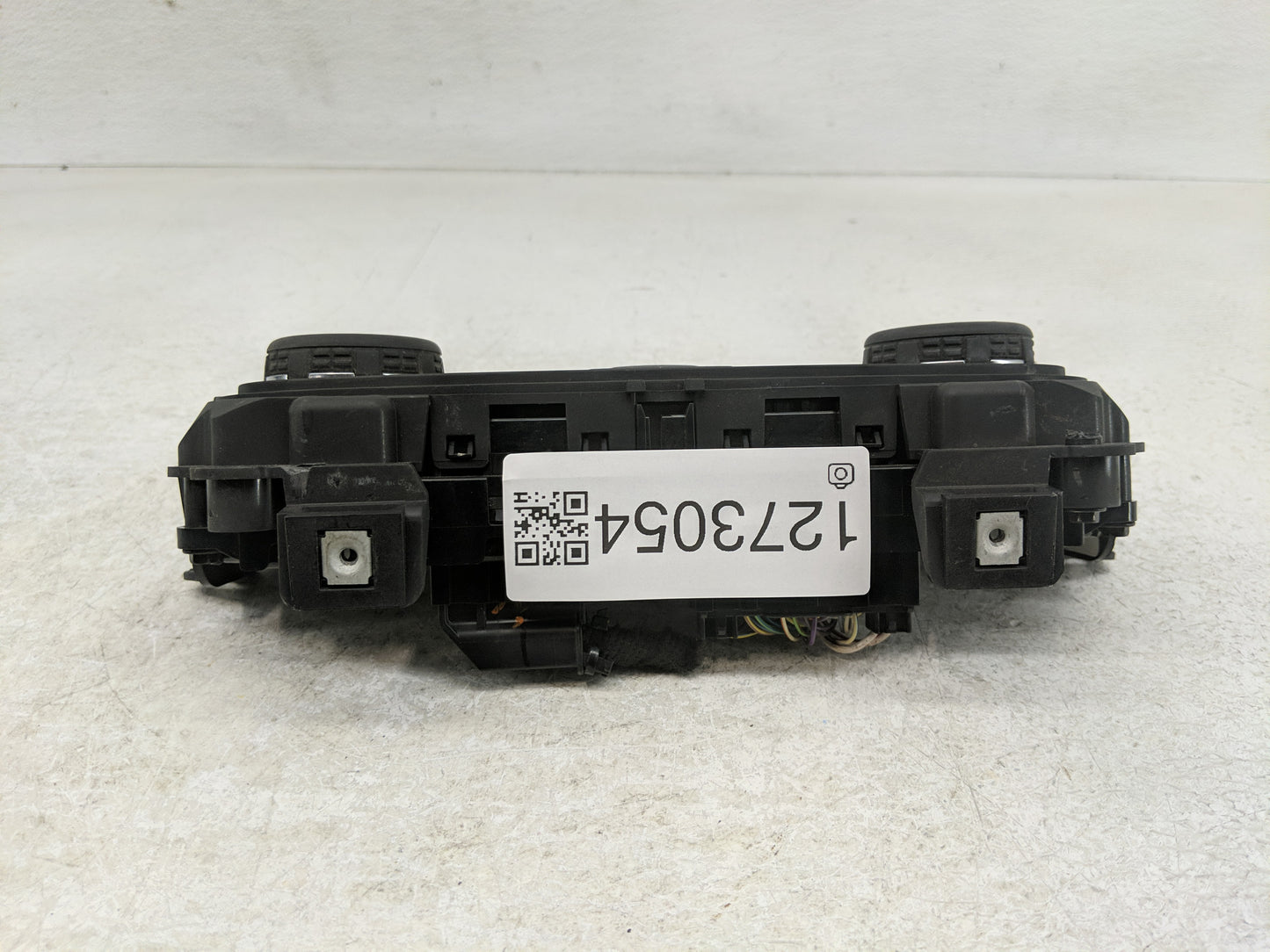 2021-2022 Ford Bronco Climate Control Module Temperature AC/Heater Replacement P/N:N1PT-18C612-GB Fits Fits 2021 2022 OEM Us