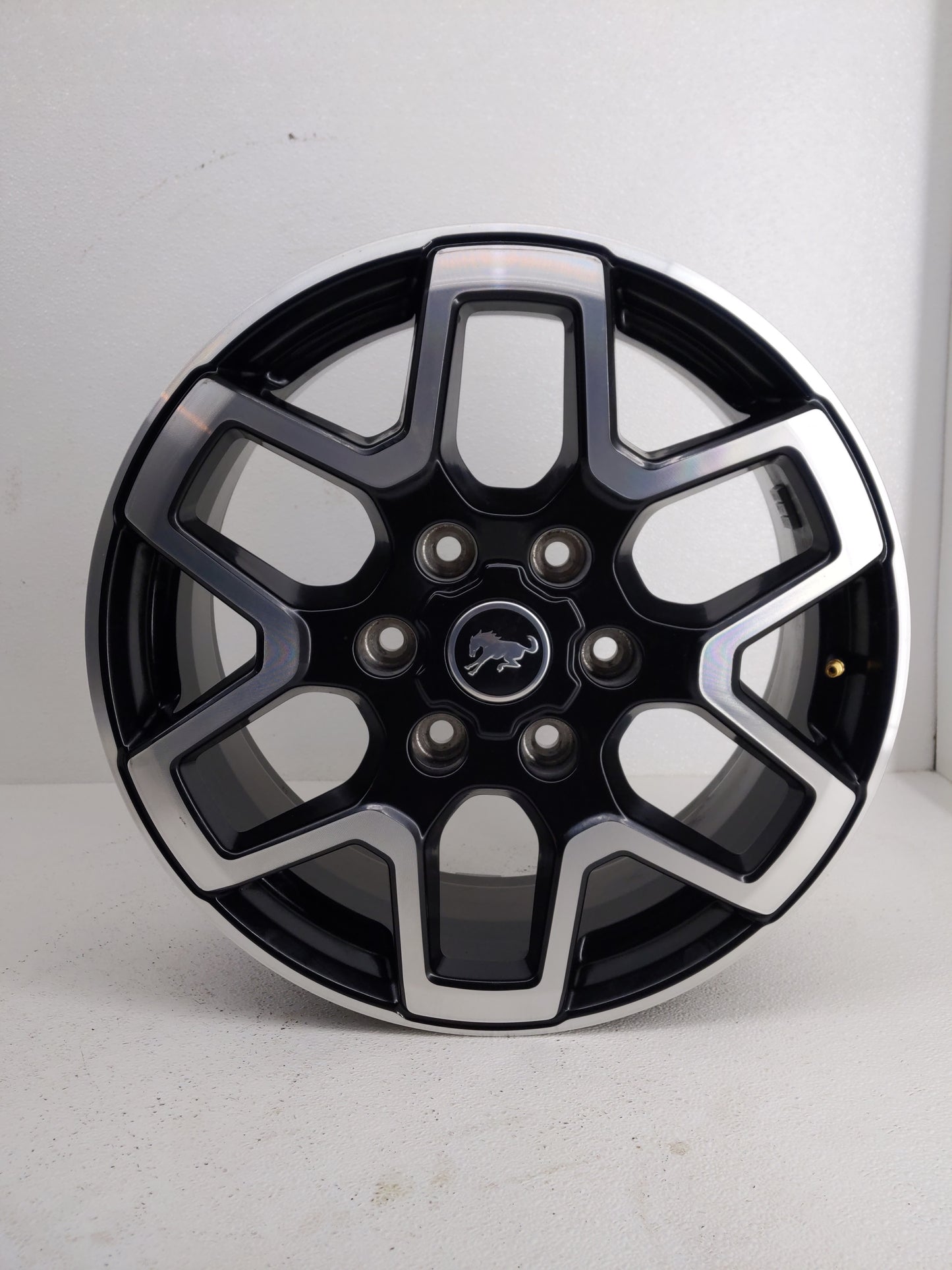 2021-2022 Ford Bronco Oem Wheel Rim 777432 - Oemusedautoparts1.com