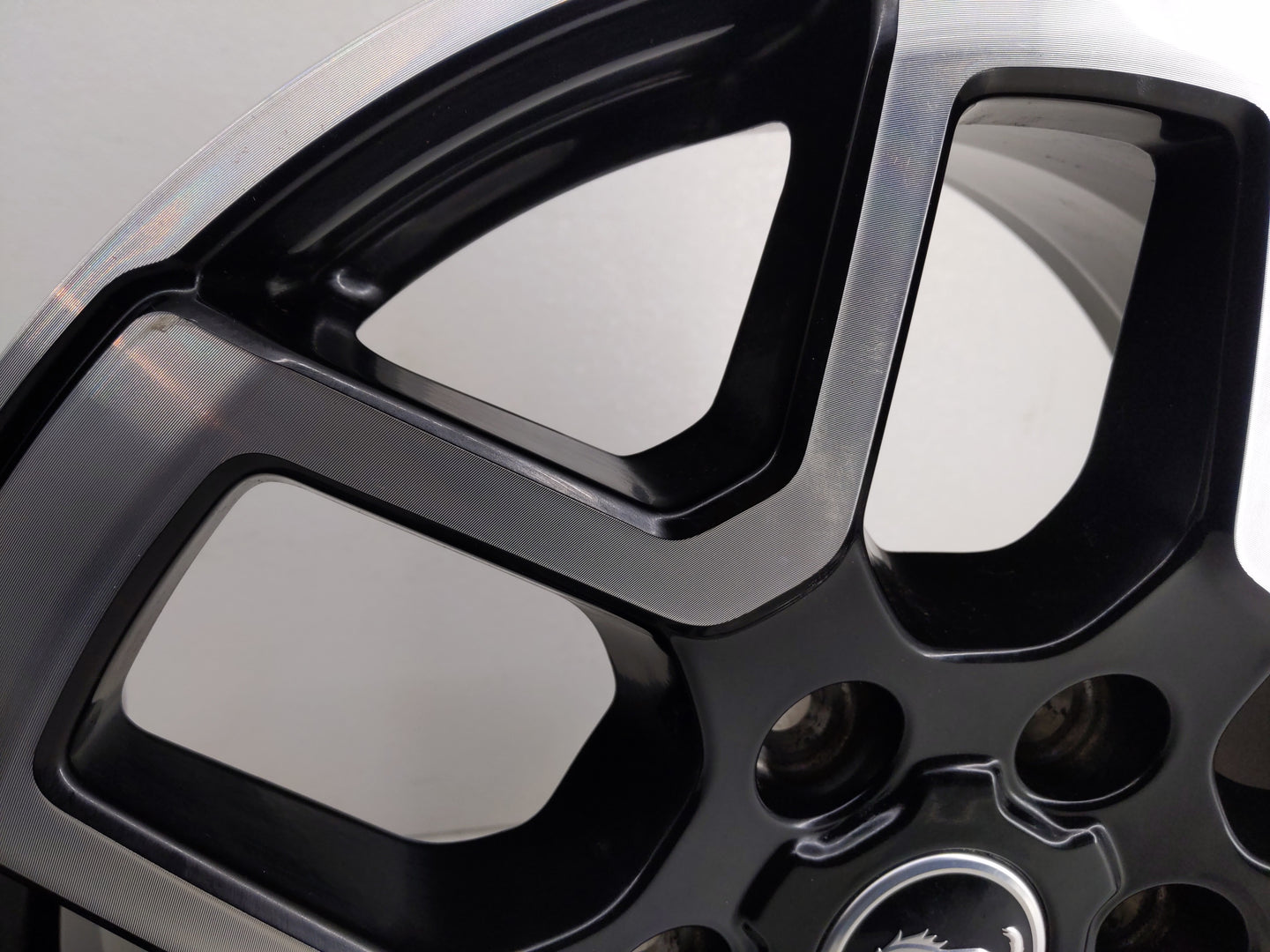 2021-2022 Ford Bronco Oem Wheel Rim 777432 - Oemusedautoparts1.com