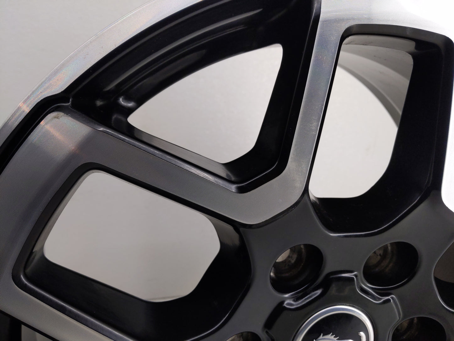 2021-2022 Ford Bronco Oem Wheel Rim 777432 - Oemusedautoparts1.com