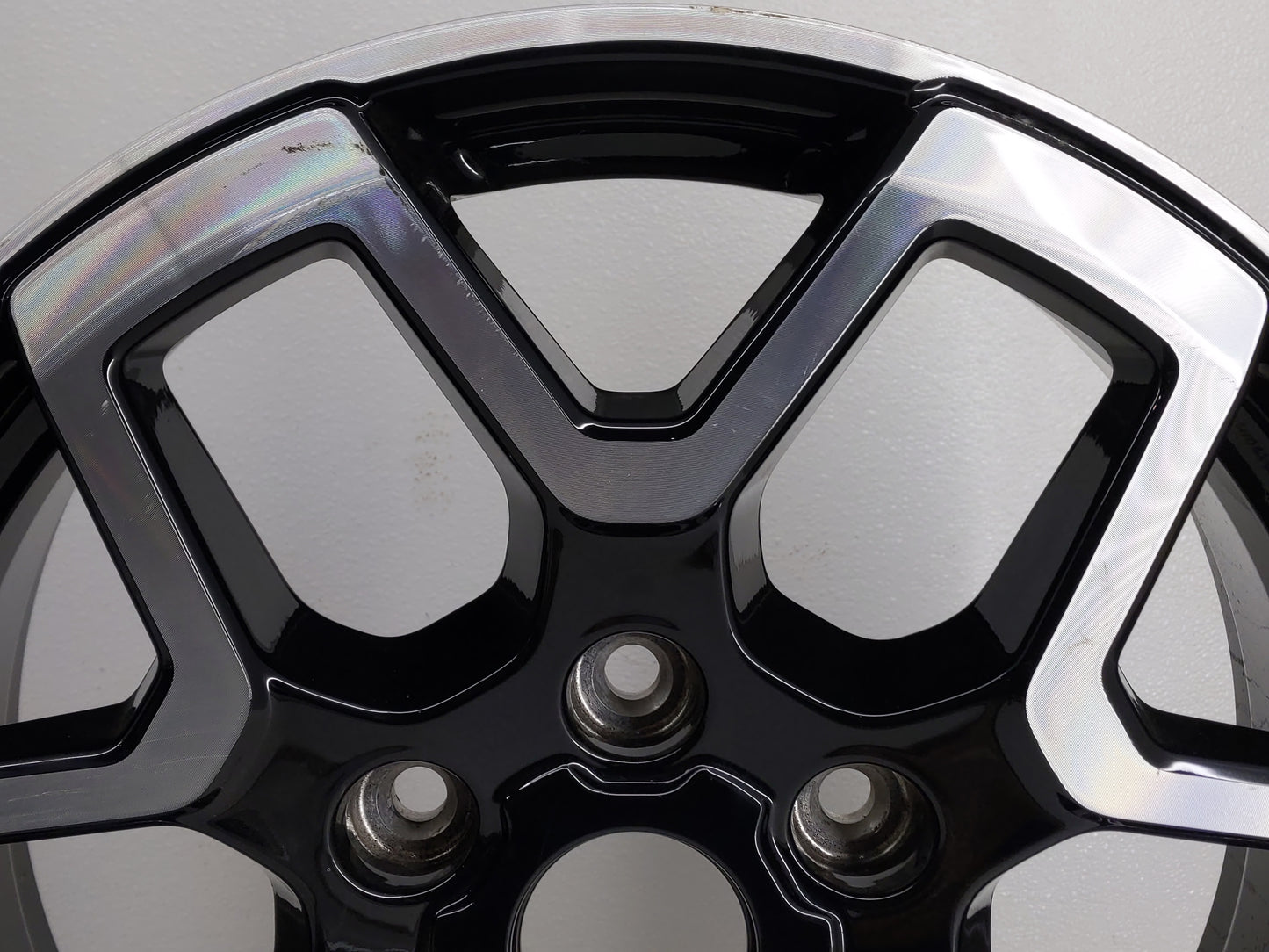2021-2022 Ford Bronco Oem Wheel Rim 808924 - Oemusedautoparts1.com