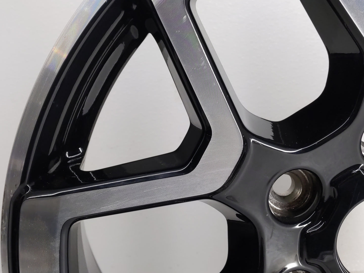 2021-2022 Ford Bronco Oem Wheel Rim 808924 - Oemusedautoparts1.com