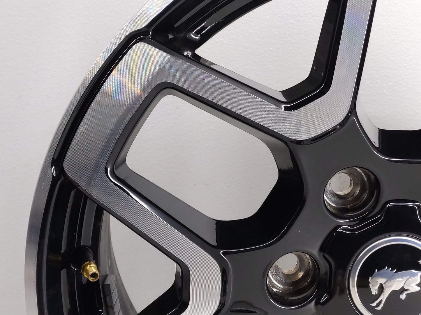 2021-2022 Ford Bronco Oem Wheel Rim 808925 - Oemusedautoparts1.com