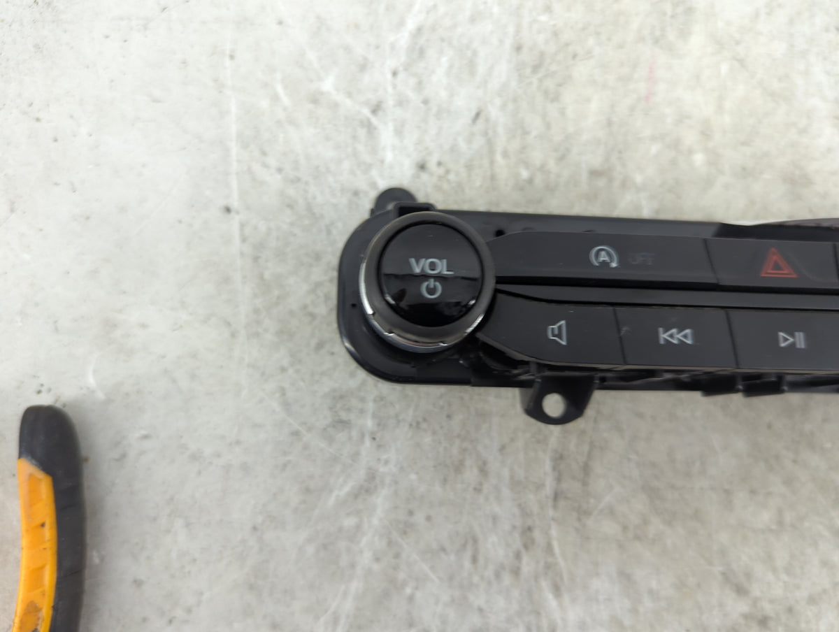 2021-2022 Ford Bronco Sport Radio Control Panel 1489499 - Oemusedautoparts1.com
