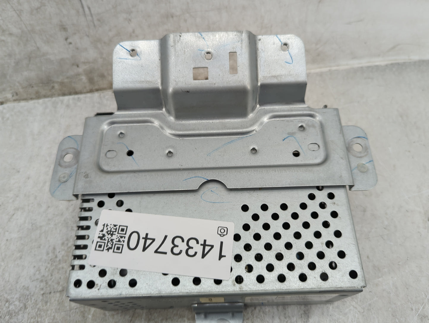 2018-2022 Ford Ecosport Radio AM FM Cd Player Receiver Replacement P/N:HN1T-18C815-FV HNFVZ00GQKN Fits OEM Used Auto Parts -