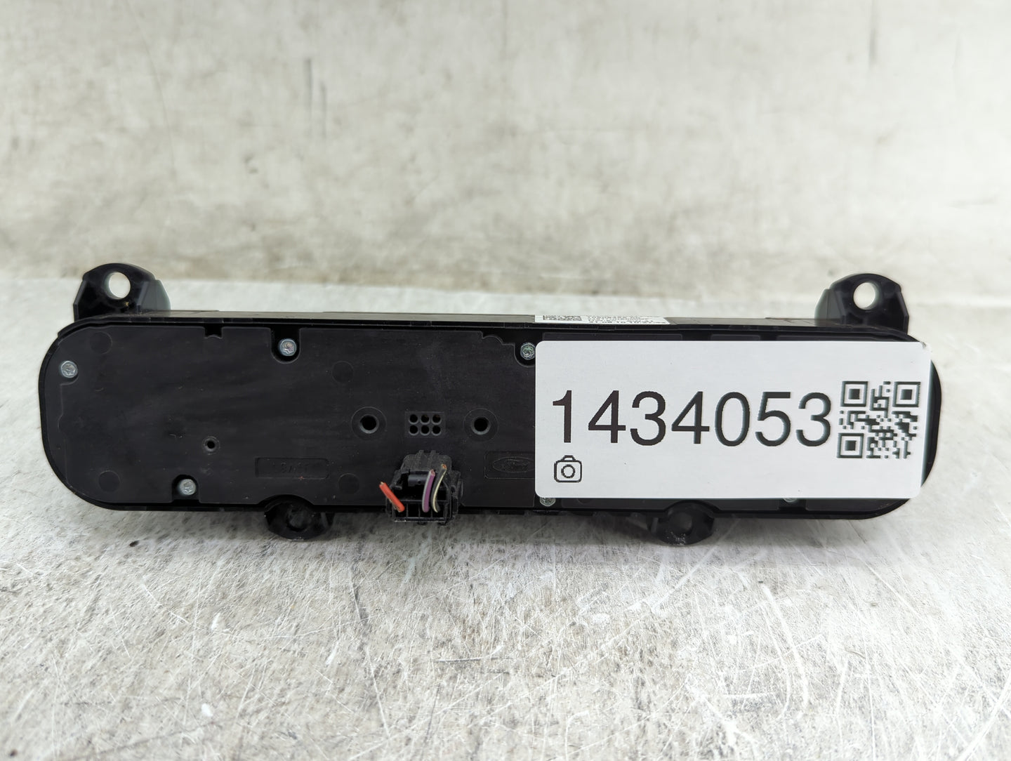 2021-2022 Ford Ecosport Radio Control Panel - Oemusedautoparts1.com